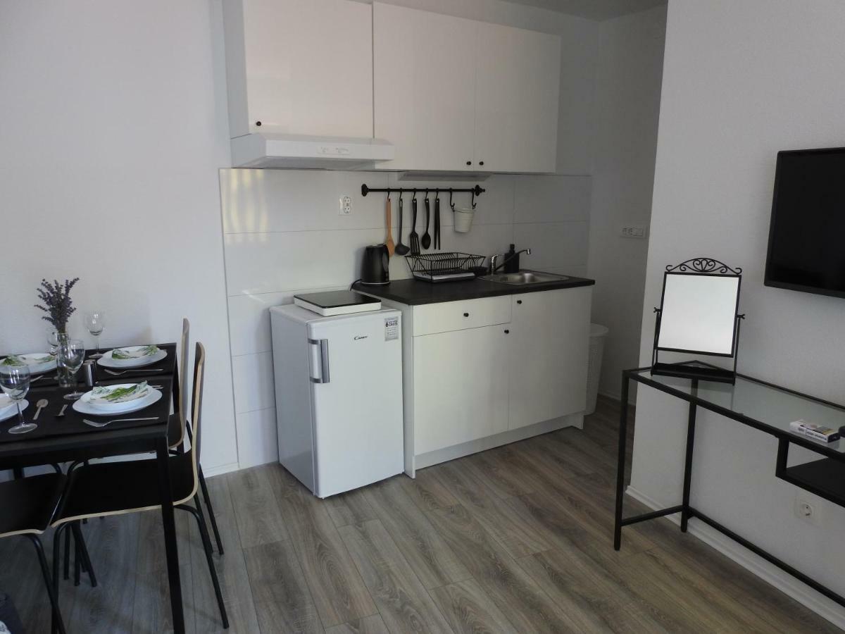 Apartment Antonela Слатине Екстер'єр фото