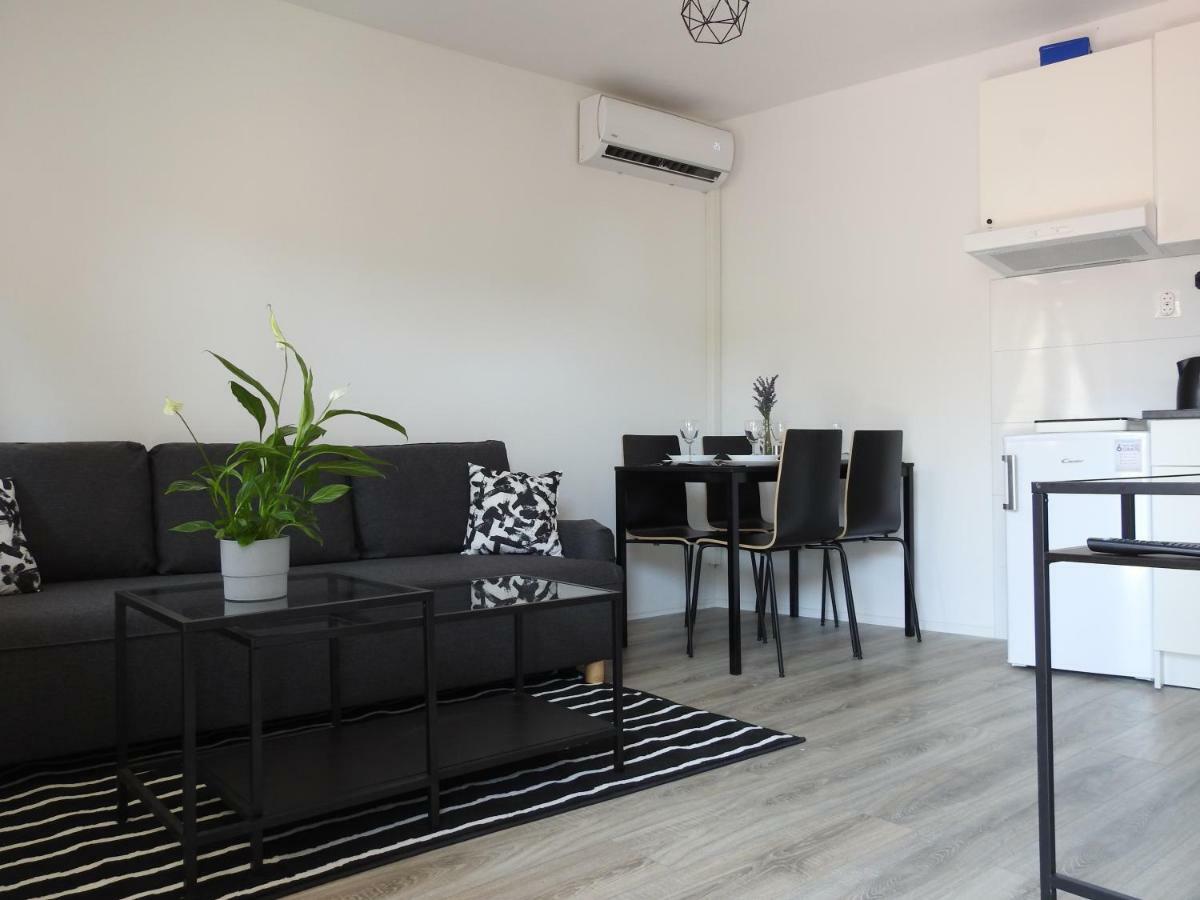 Apartment Antonela Слатине Екстер'єр фото