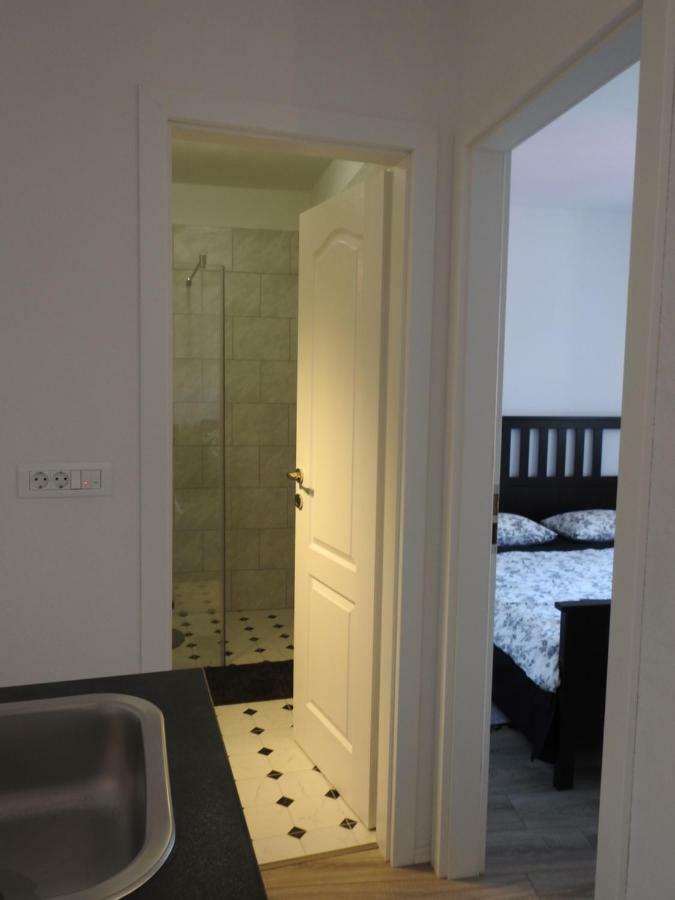 Apartment Antonela Слатине Екстер'єр фото